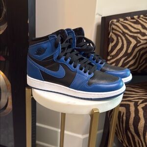 Air Nike Blue and Black Air Jordan Sneakers